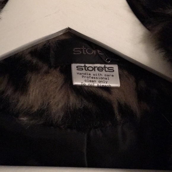 Gorgeous jacket - Picture 2 of 2